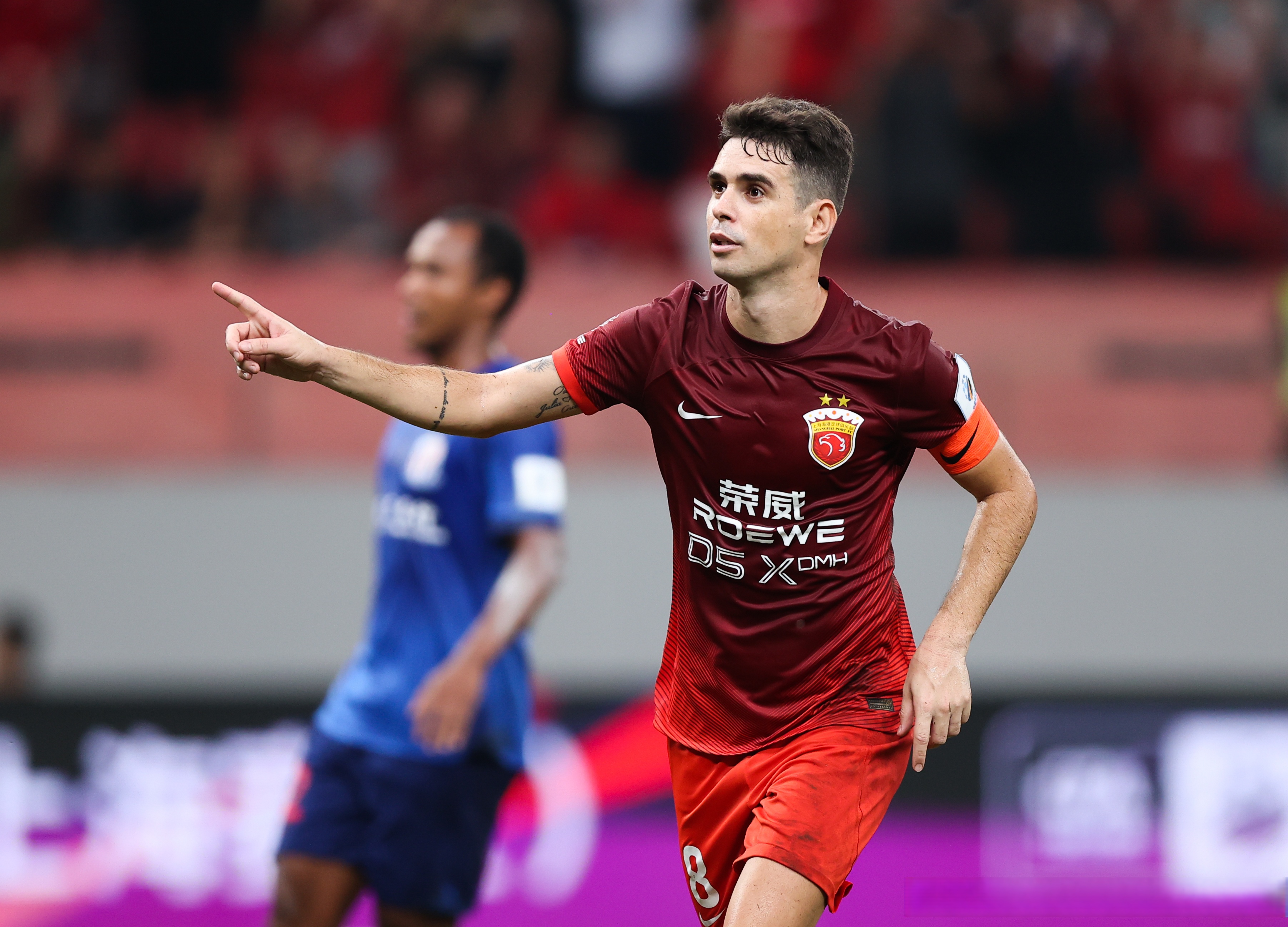 lol视频攻略-刚刚！埃因霍温围绕欧超杯战术微调达拉斯独行侠清晨强势反弹，斯图加特围绕中超主帅复盘的简单介绍